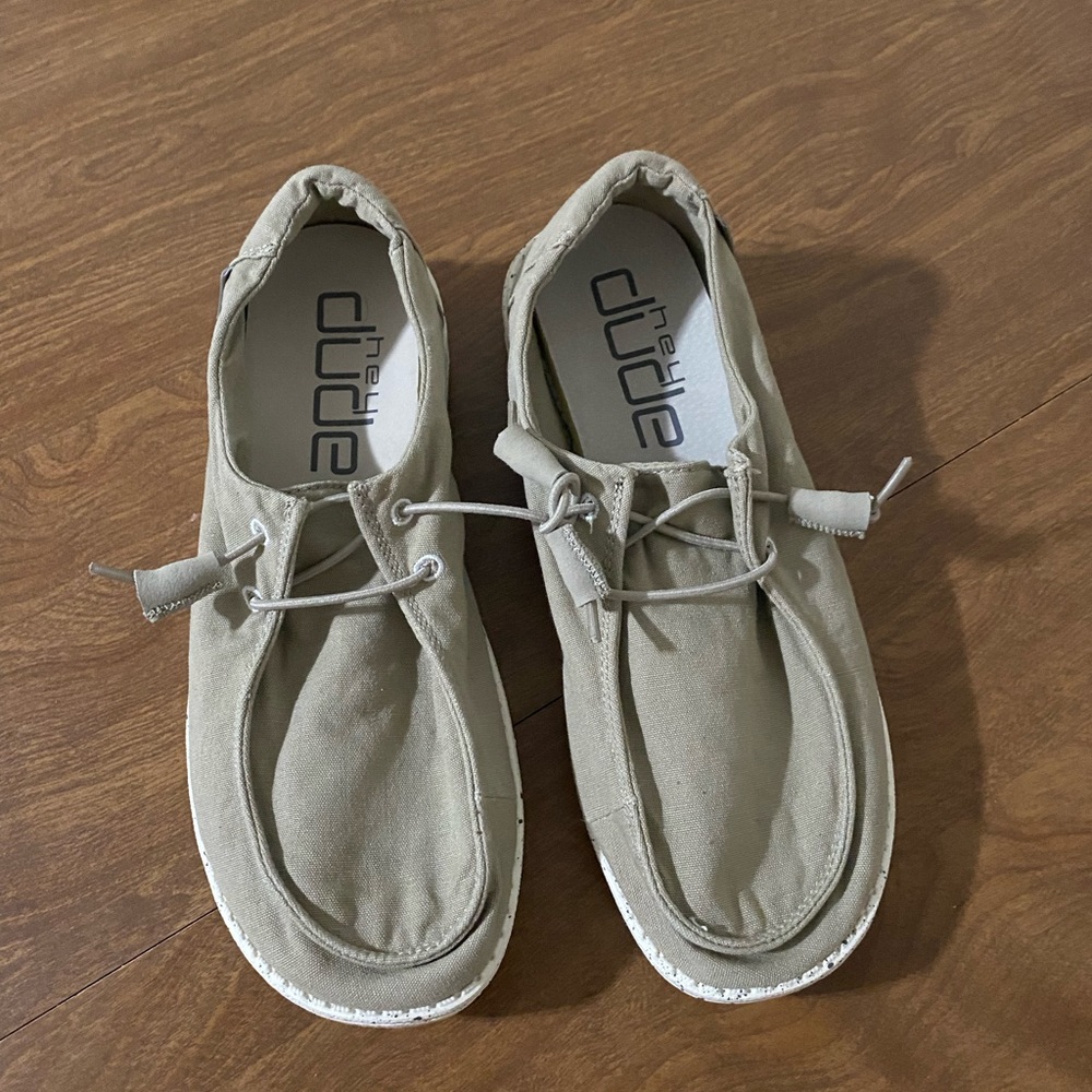 Hey Dude slip ons